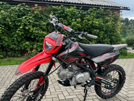 2024 Regulmoto Seven Medalist Pro, красный, 76500 рублей, вид 1