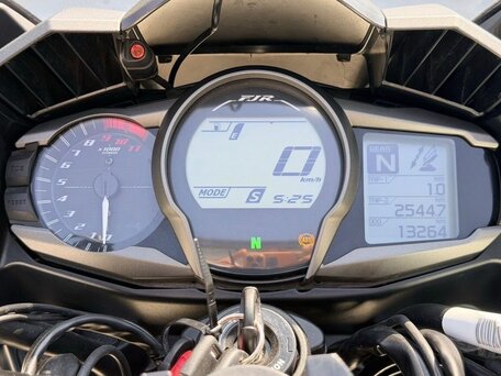 2022 Yamaha FJR1300, чёрный, 1600000 рублей, вид 3