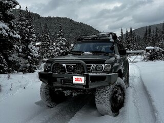 2002 Nissan Patrol V (Y61), серый, 2000000 рублей, вид 1