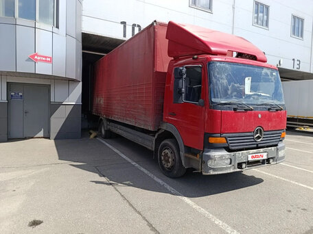 1999 Mercedes-Benz Atego, красный, 1700000 рублей, вид 2