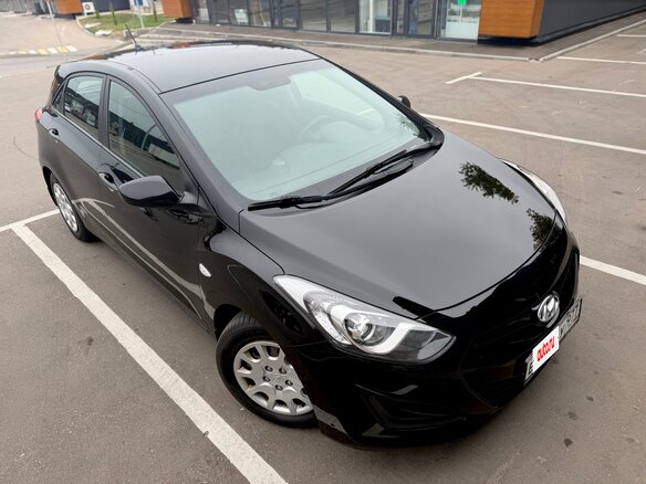 2013 Hyundai i30 II, чёрный - вид 4