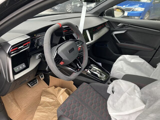 2025 Audi RS 3 III (8Y) Рестайлинг, чёрный, 15600000 рублей, вид 4