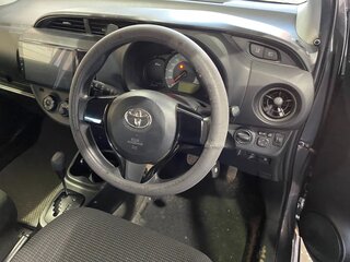 2019 Toyota Vitz III (XP130) Рестайлинг 2, серый, 970000 рублей, вид 5