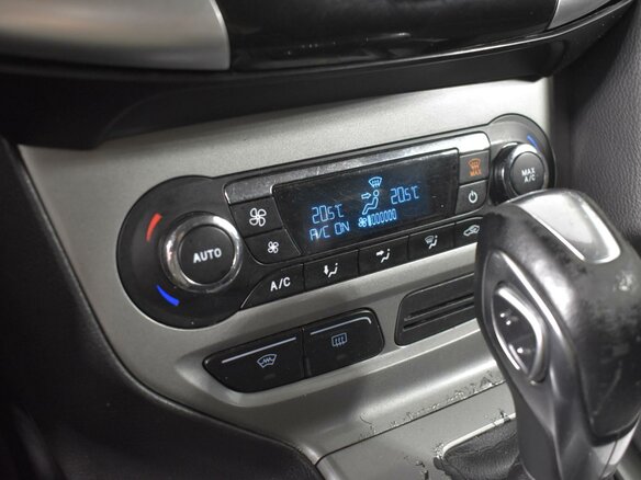 2012 Ford Focus III, коричневый, 689900 рублей - вид 18