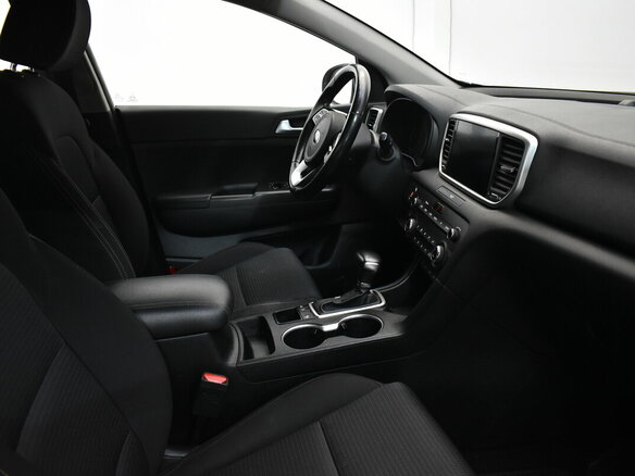 2021 Kia Sportage IV Рестайлинг, серебристый, 2300000 рублей - вид 10