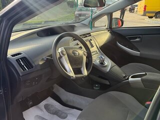 2014 Toyota Prius III Рестайлинг (XW30), серый, 1400000 рублей, вид 5