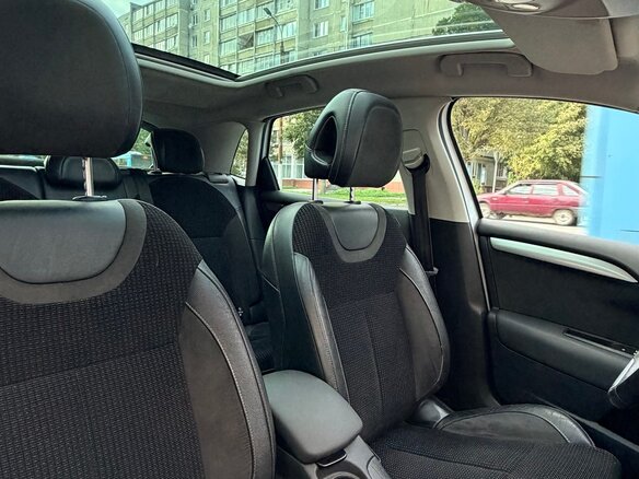 2012 Citroen C4 II, белый, 690000 рублей - вид 12