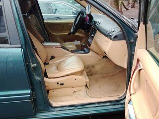 1997 Mercedes-Benz M-Класс 320 I (W163), зелёный, 400000 рублей, вид 5