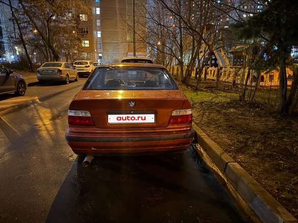 1994 BMW 3 серии 318i III (E36), оранжевый, 200000 рублей - вид 5