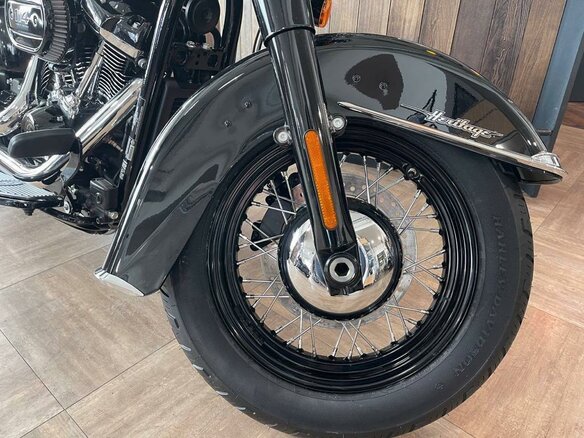 2021 Harley-Davidson Heritage, чёрный, 3400000 рублей - вид 15