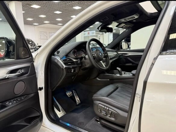 2017 BMW X6 M50d II (F16), белый, 3200000 рублей - вид 5