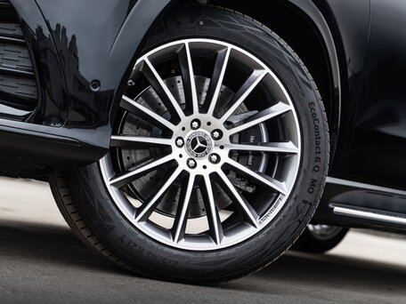 2025 Mercedes-Benz GLE 450 d II (V167) Рестайлинг, чёрный, вид 3
