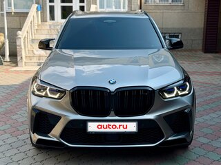 2021 BMW X5 M Competition III (F95), серый, 8900000 рублей, вид 3