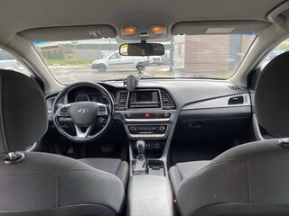 2018 Hyundai Sonata VII (LF) Рестайлинг, белый, 790000 рублей, вид 5