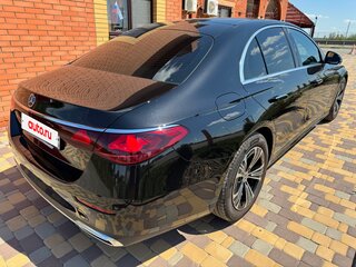 2024 Mercedes-Benz E-Класс 200 VI (W214, S214), чёрный, 6500000 рублей, вид 4