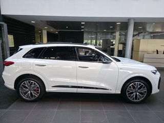 2026 Audi Q5 L III (GU), белый, 6400000 рублей, вид 5