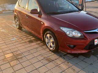2010 Hyundai i30 I Рестайлинг, красный, 420000 рублей, вид 2