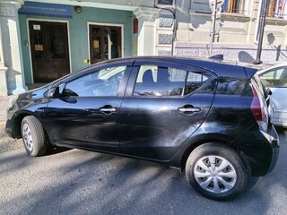 2014 Toyota Aqua I, чёрный, 580000 рублей, вид 5