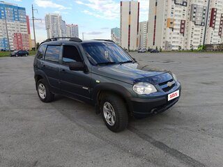 2016 Chevrolet Niva I Рестайлинг, серый, 520000 рублей, вид 2