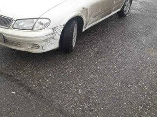 2001 Nissan Bluebird Sylphy I (G10), белый, 390000 рублей, вид 2