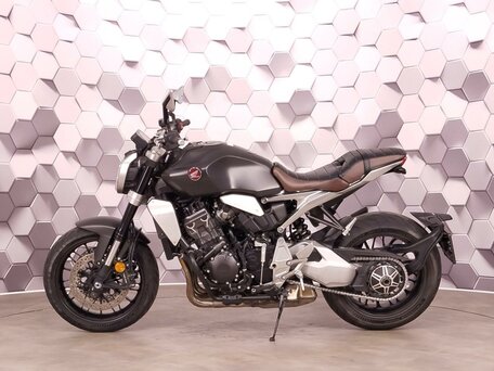 2021 Honda CB 1000R, серый, 1095000 рублей, вид 4