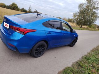 2017 Hyundai Solaris II, синий, 1160000 рублей, вид 3
