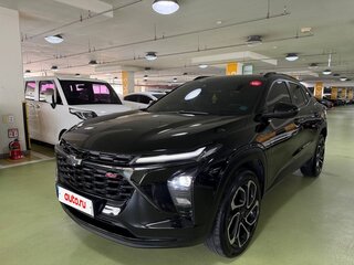 2023 Chevrolet Trax II, чёрный, 1650000 рублей, вид 2