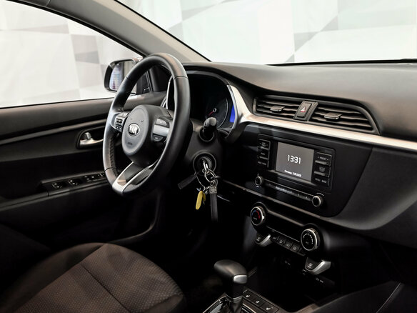 2021 Kia Rio X IV Рестайлинг, серый, 1950000 рублей - вид 12