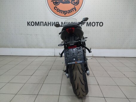 2025 Triumph Daytona 660, чёрный, 975000 рублей, вид 4