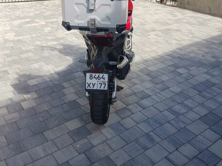 2017 Honda X-ADV, красный, 895000 рублей, вид 4