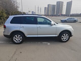 2008 Volkswagen Touareg I Рестайлинг, серый, 1550000 рублей, вид 4