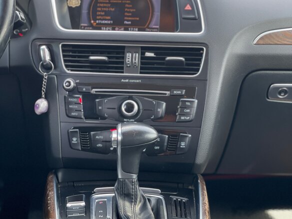 2013 Audi Q5 I (8R) Рестайлинг, красный, 1750000 рублей - вид 18