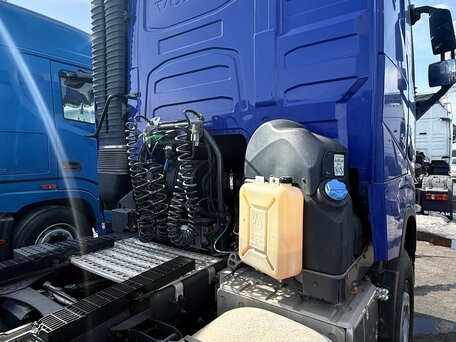 2022 Volvo FH, синий, 21200000 рублей, вид 2