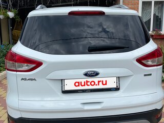 2015 Ford Kuga II, белый, 1500000 рублей, вид 2