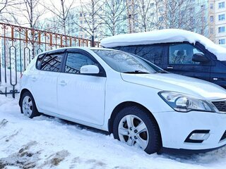 2011 Kia Ceed I Рестайлинг, белый, 715000 рублей, вид 3