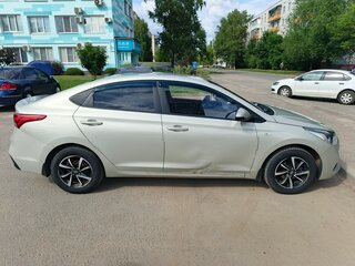 2019 Hyundai Solaris II, бежевый, 1129000 рублей, вид 3