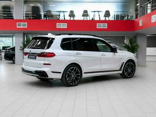 2020 BMW X7 30d I (G07), белый, 6495000 рублей, вид 2