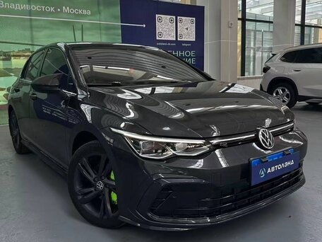 2022 Volkswagen Golf VIII, чёрный, 2056000 рублей, вид 3