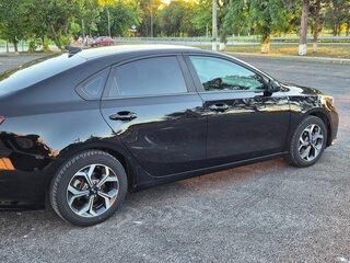 2018 Kia Forte III, чёрный, 1400000 рублей, вид 4