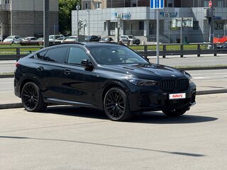 2021 BMW X6 40d III (G06), чёрный, 9850000 рублей, вид 3
