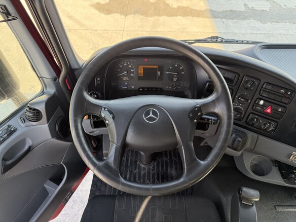 2018 Mercedes-Benz Actros, красный, 9980000 рублей - вид 13