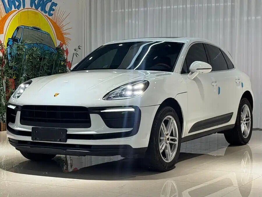 Открыть фотографии: Porsche Macan I Рестайлинг 2