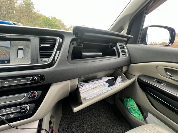 2020 Kia Carnival III, чёрный, 3300000 рублей - вид 11