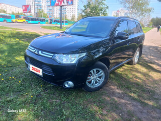 2014 Mitsubishi Outlander III Рестайлинг, чёрный, 1530000 рублей, вид 4