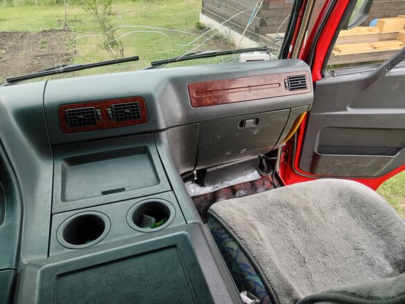 2006 Dongfeng EQ3312, красный, 1470000 рублей - вид 6