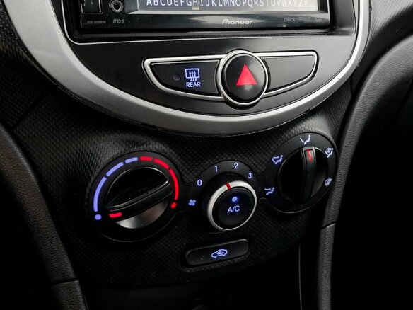 2012 Hyundai Solaris I, фиолетовый, 479000 рублей - вид 14