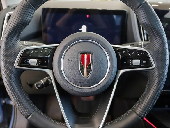 2025 Hongqi HS3, синий, 3733000 рублей - вид 15