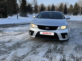 2012 Kia Cerato Koup II, серый, 900000 рублей, вид 4