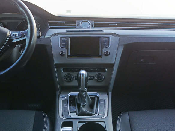 2016 Volkswagen Passat B8, белый, 1335000 рублей - вид 14