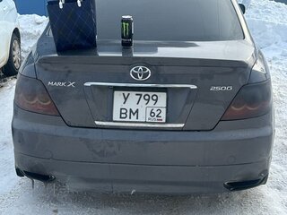2004 Toyota Mark X I, серый, 1050000 рублей, вид 2